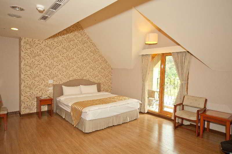 We Resort Sun Moon Lake Exterior photo