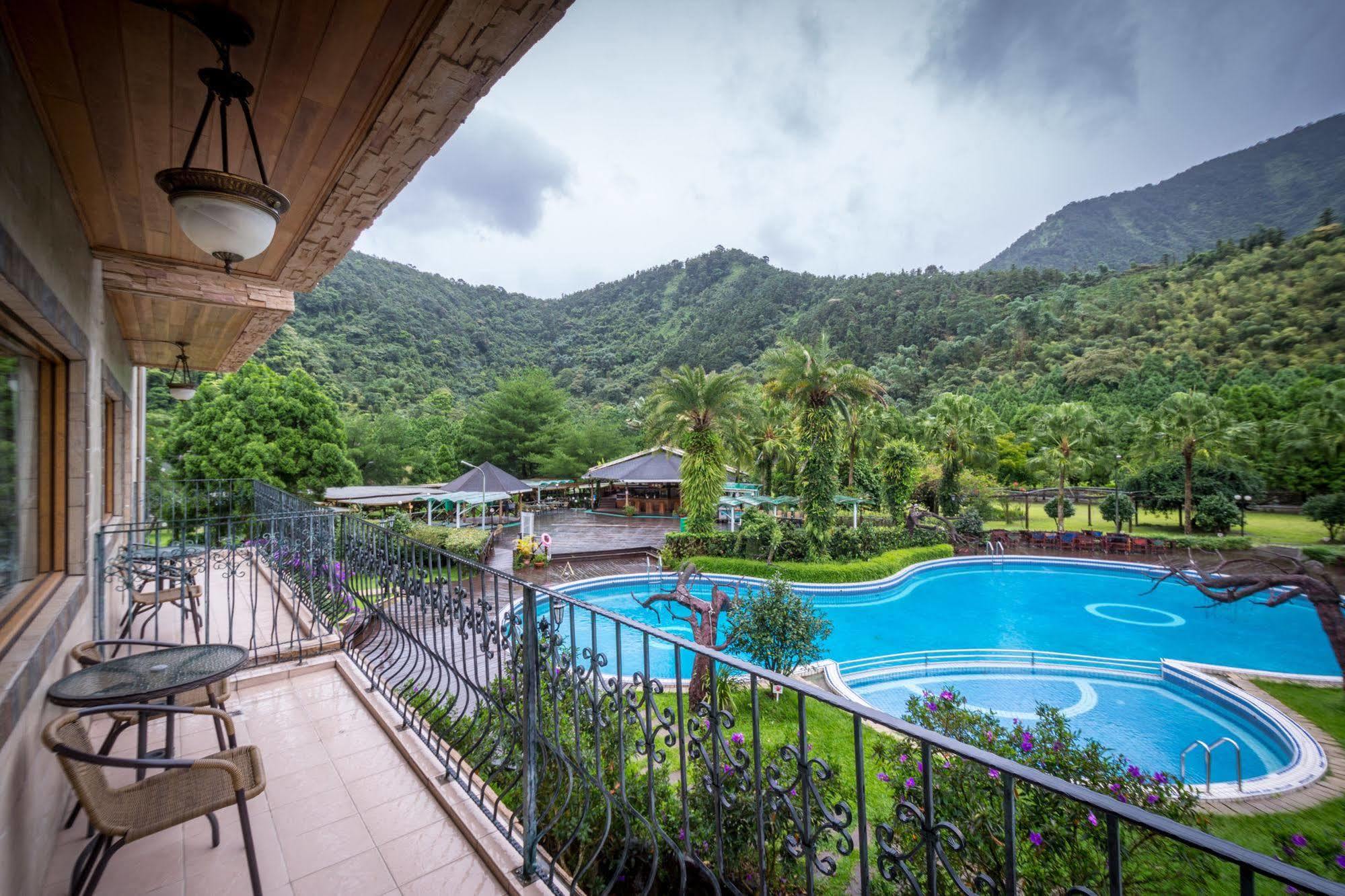 We Resort Sun Moon Lake Exterior photo