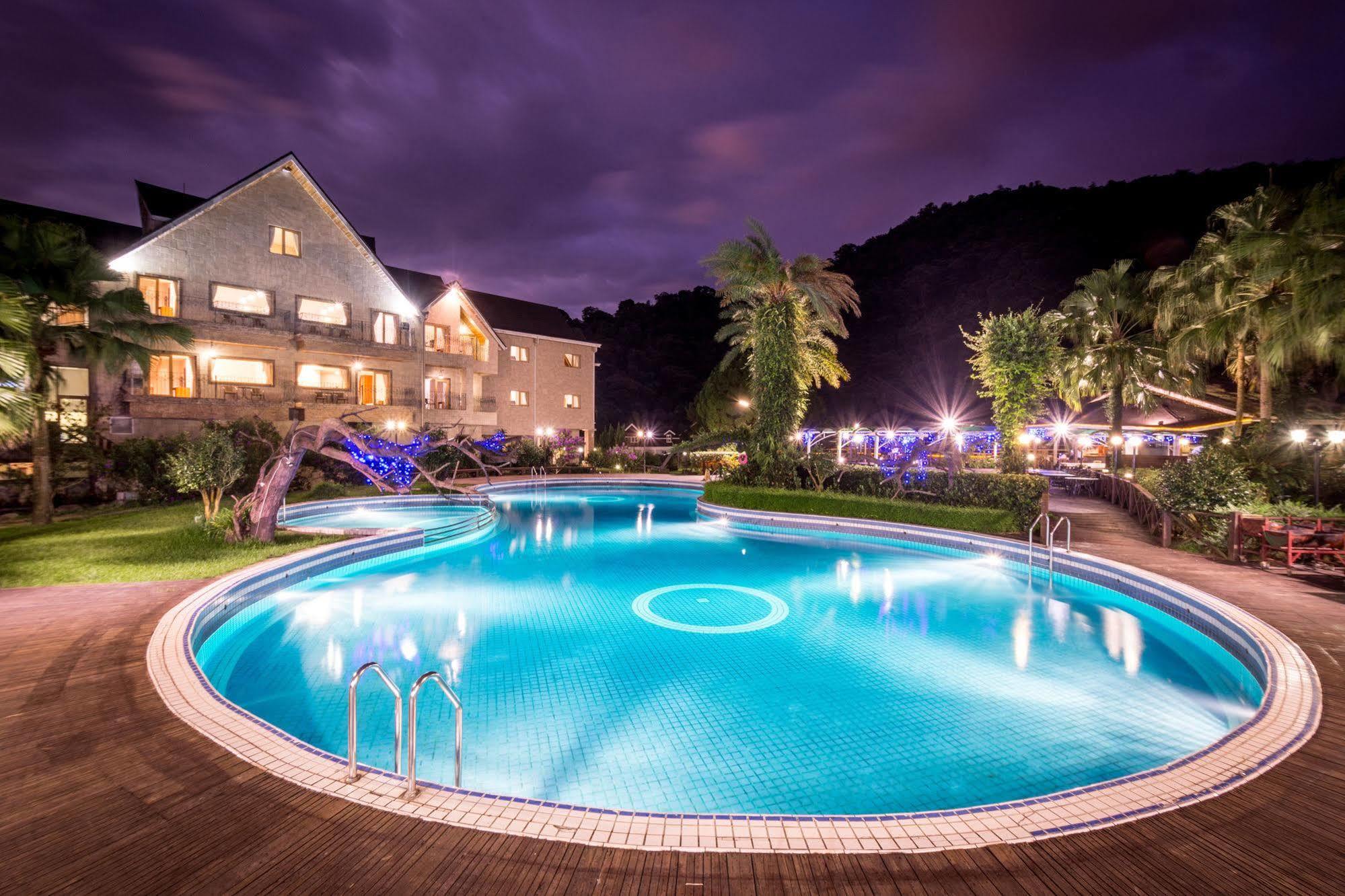 We Resort Sun Moon Lake Exterior photo