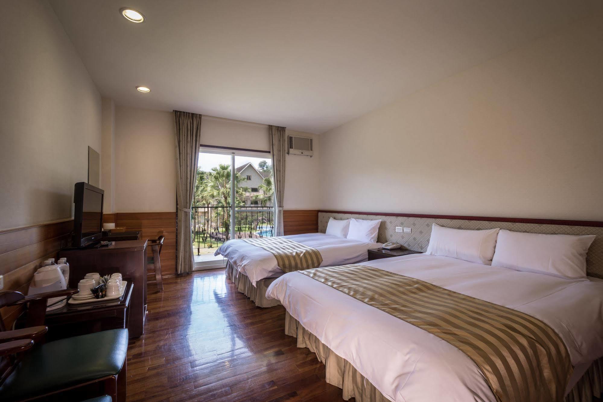 We Resort Sun Moon Lake Exterior photo